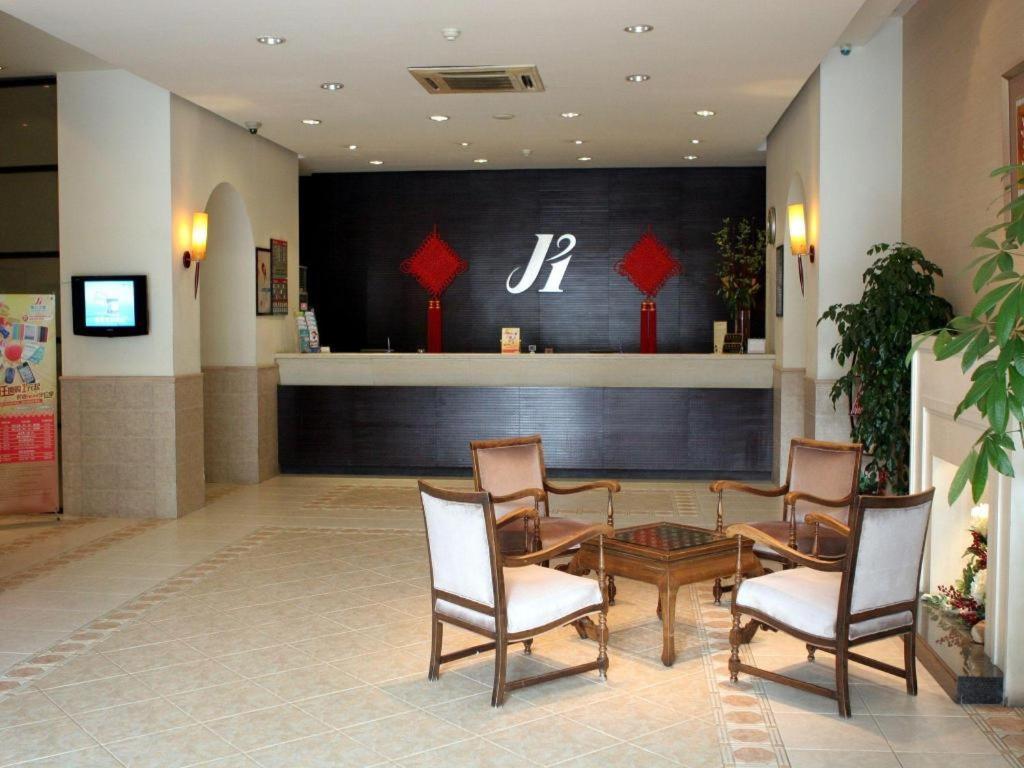 Jinjiang - Changning Hotel 3*